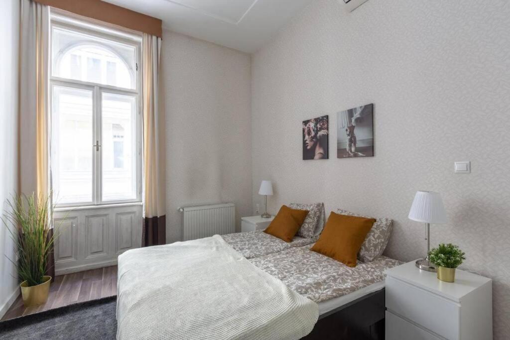 Chic, Captivating Space Near Opera House Βουδαπέστη Εξωτερικό φωτογραφία